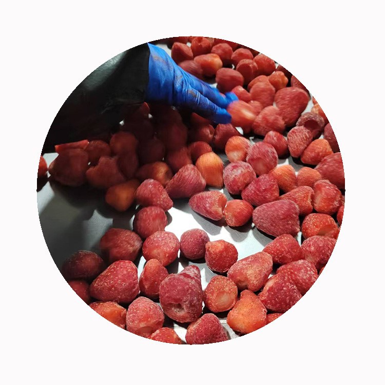 Frozen strawberries for pastry filling Frozen strawberries for pastry filling