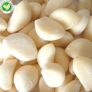 Frosinn skrældur hvítlaukur