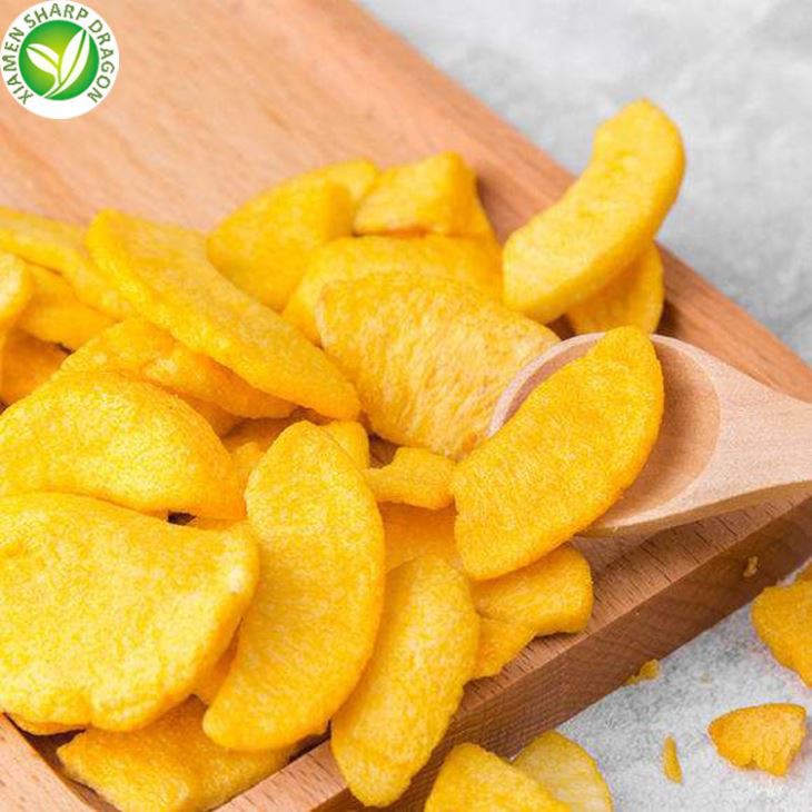 Stökkt tómarúmsteikt gul ferskja